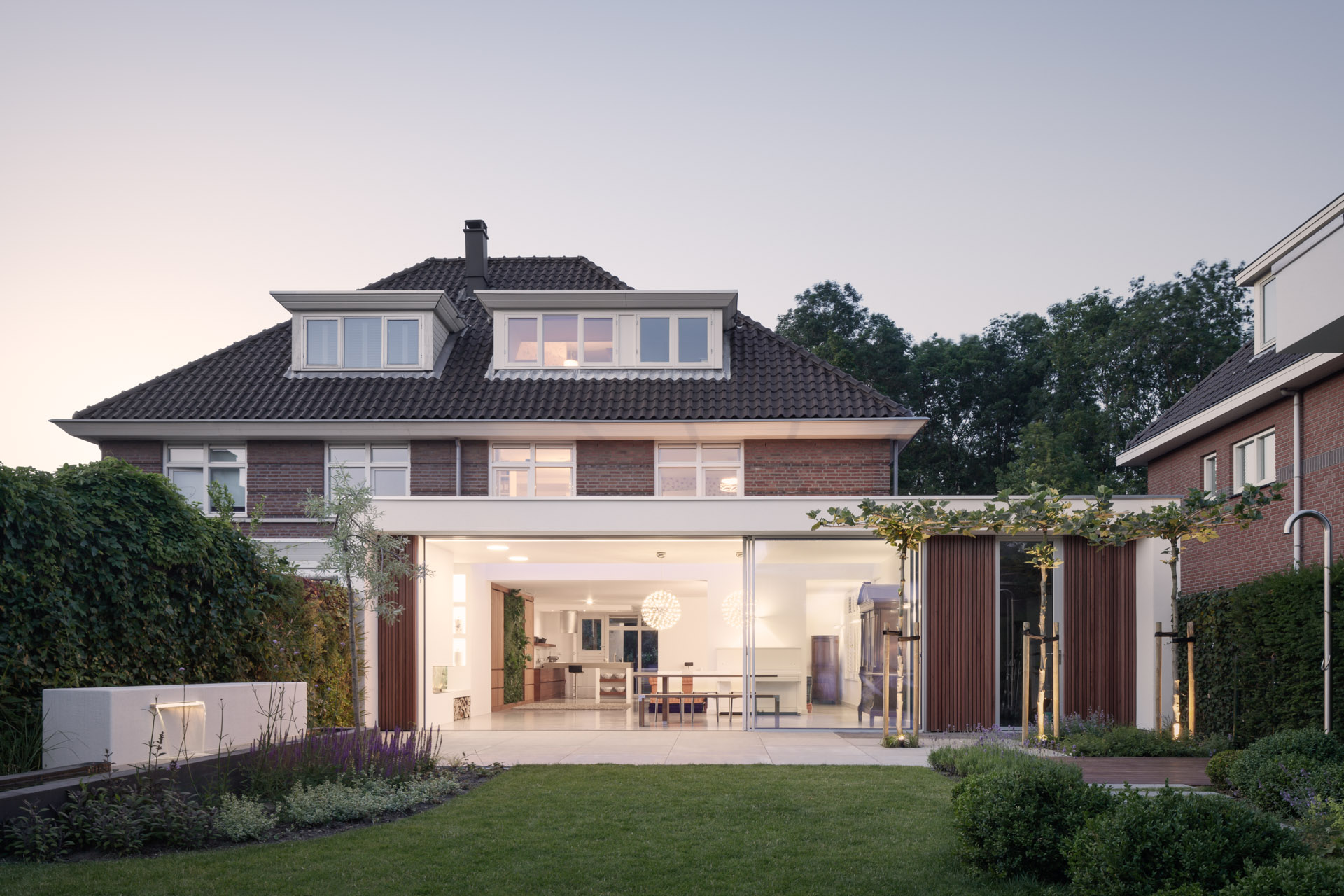 Solarlux Thermally Broken Aluminium Windows & Doors - LAROS ... Solarlux Thermally Broken Aluminium Windows & Doors - LAROS ...
